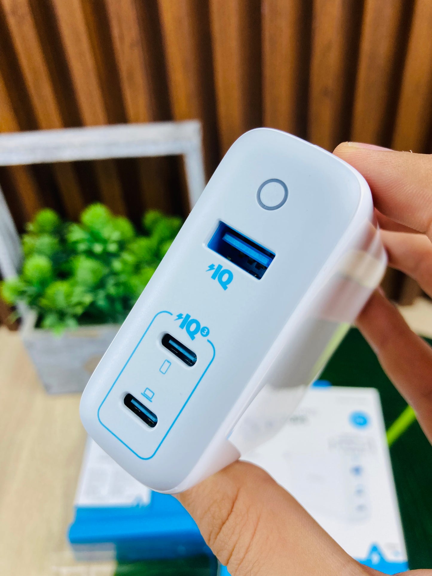 Anker power port lll elite 65w