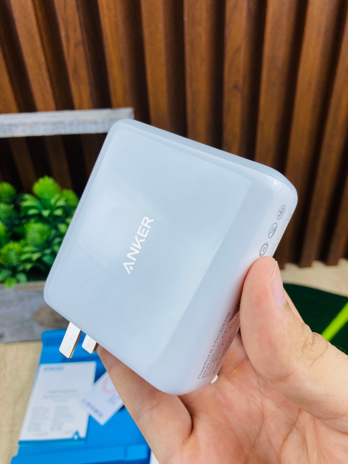 Anker power port lll elite 65w